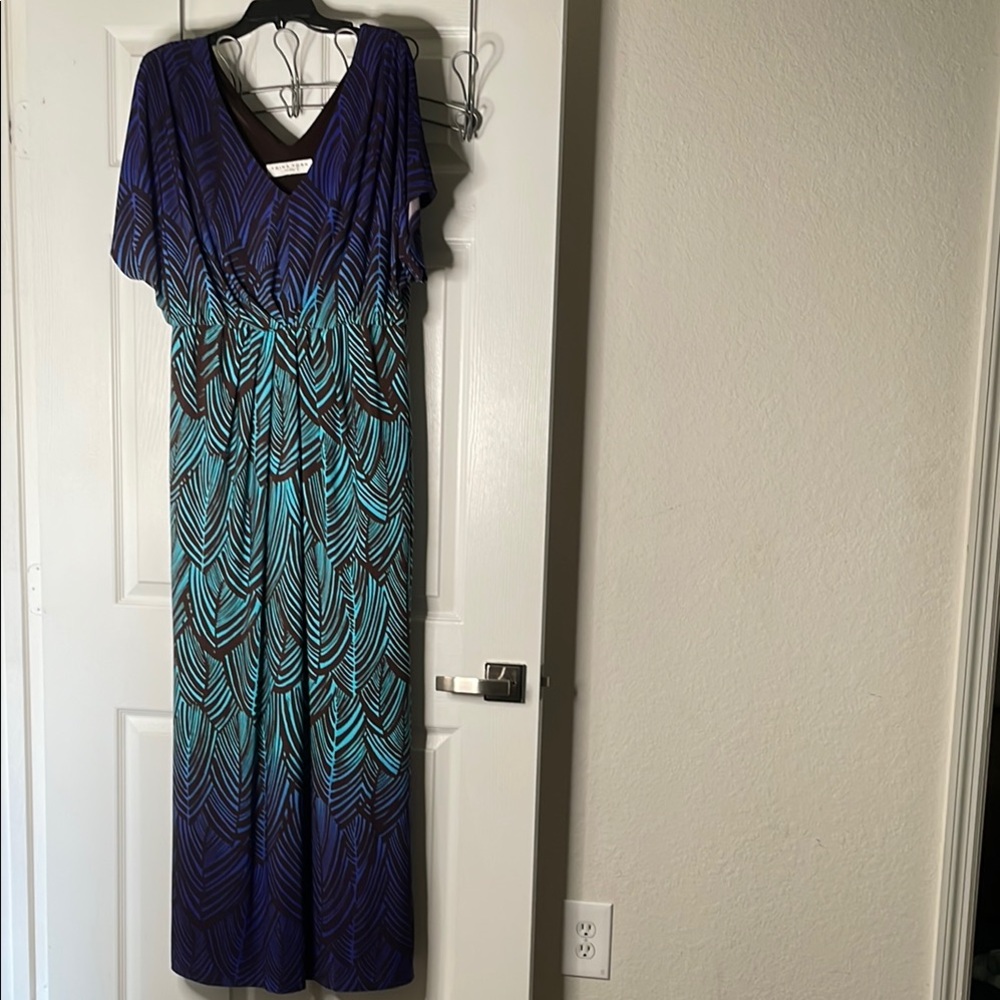 Trina Turk short sleeve ombré palm print maxi dress